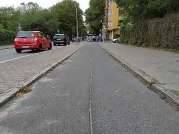 kerb – Common on the right side of cycle lanes or on the left side of cycle tracks.