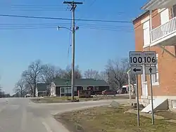 The junction of IL 100 and IL 106 in Detroit.