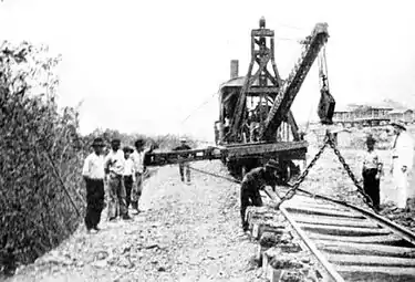 202b-Track shifting machine.jpg